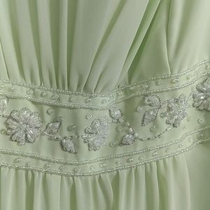 Very nice soft lime formal dress
